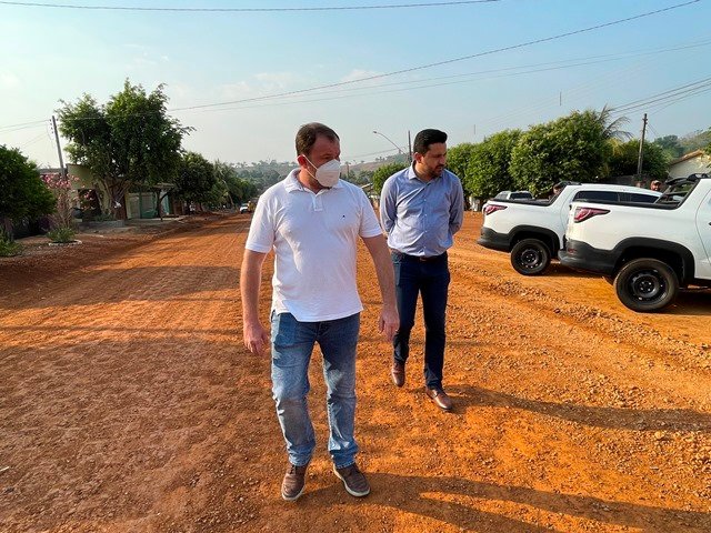 Prefeito Maninho realiza a entrega da 1ª Usina Asfaltica de Colíder. (parte 01)