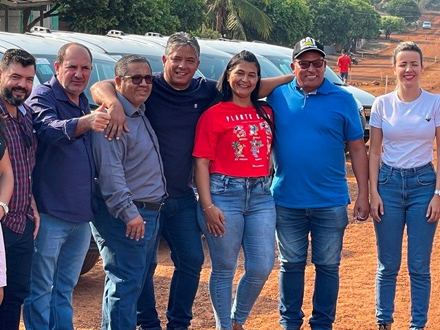 Prefeito Maninho realiza a entrega da 1ª Usina Asfaltica de Colíder. (parte 01)