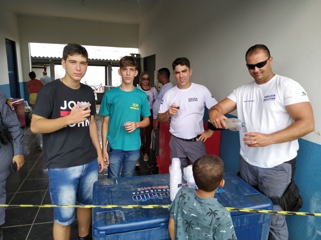 1ª Festa das Crianças na Caserna em Colíder parte 001