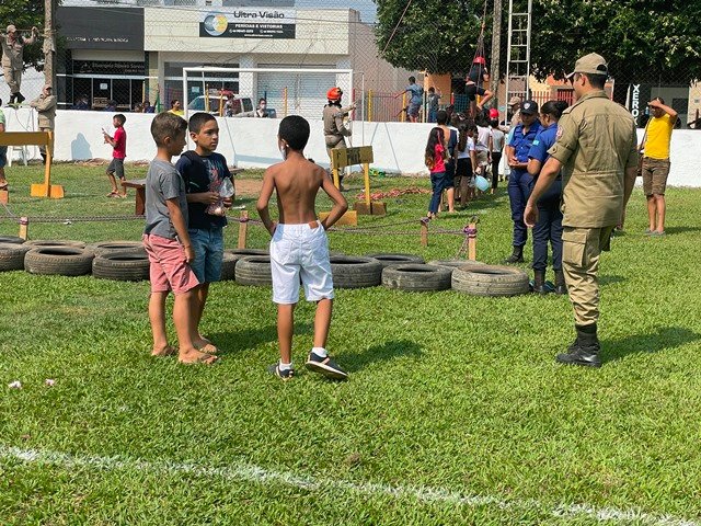 1ª Festa das Crianças na Caserna em Colíder parte 006