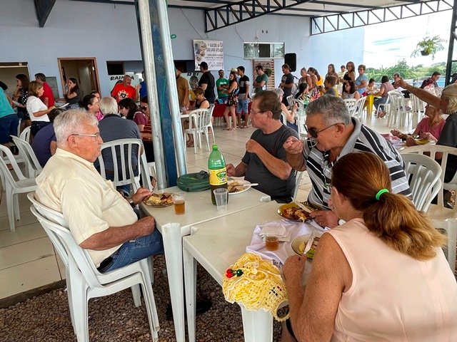 Almoço Beneficente Fazenda Esperança Bento XVI parte 001