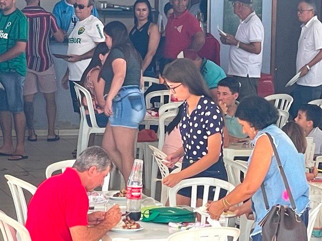 Almoço Beneficente Fazenda Esperança Bento XVI parte 001