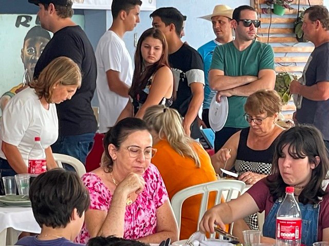 Almoço Beneficente Fazenda Esperança Bento XVI parte 001