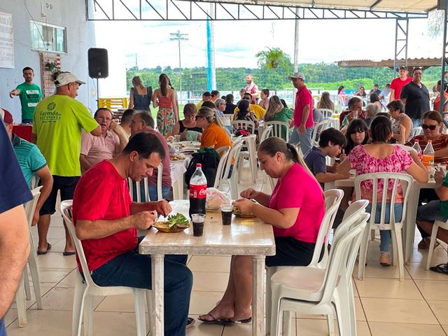 Almoço Beneficente Fazenda Esperança Bento XVI parte 002