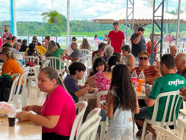 Almoço Beneficente Fazenda Esperança Bento XVI parte 002