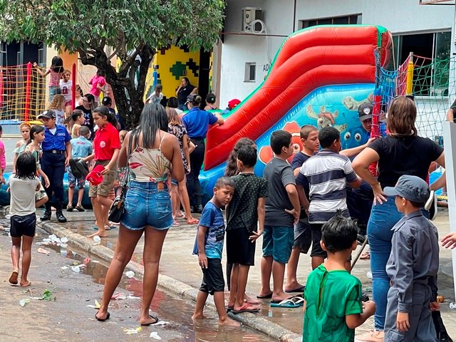 Festa Criança na Caserna 02 Parte 004