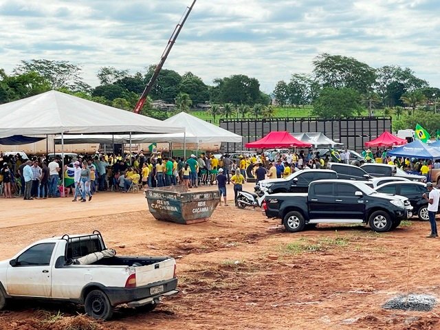 Manifesto contra eleições presidenciais de 2022 e bloqueio da MT-320 parte 001