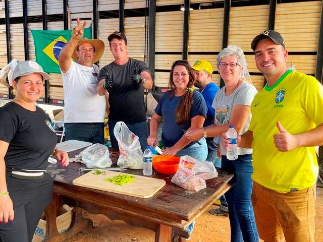 Manifesto contra eleições presidenciais de 2022 e bloqueio da MT-320 parte 002