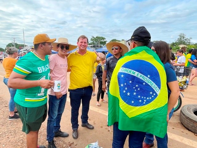 Manifesto contra eleições presidenciais de 2022 e bloqueio da MT-320 parte 002