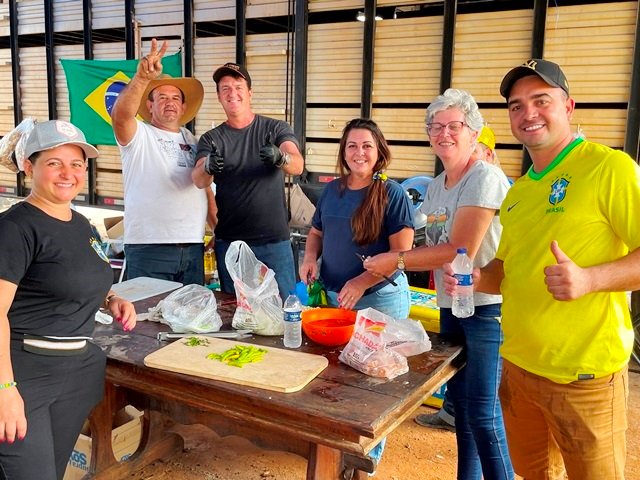Manifesto contra eleições presidenciais de 2022 e bloqueio da MT-320 parte 002