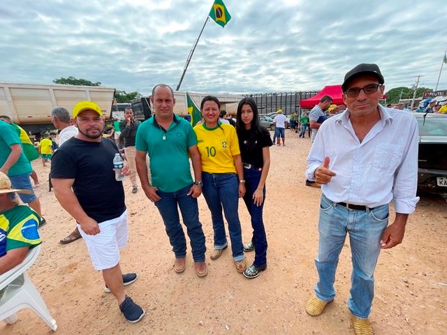 Manifesto contra eleições presidenciais de 2022 e bloqueio da MT-320 parte 002