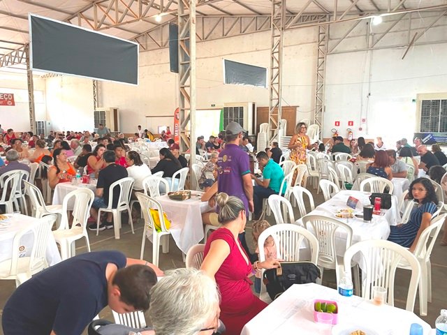 Realizada ontem em Colíder a 15ª Festa do Porco do Rotary