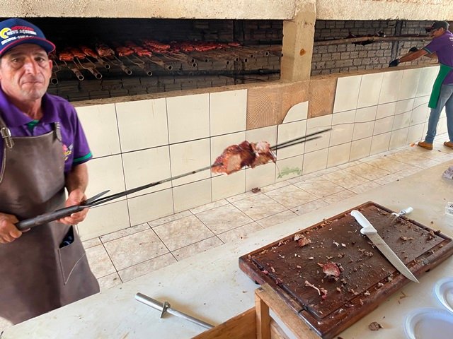 Realizada ontem em Colíder a 15ª Festa do Porco do Rotary