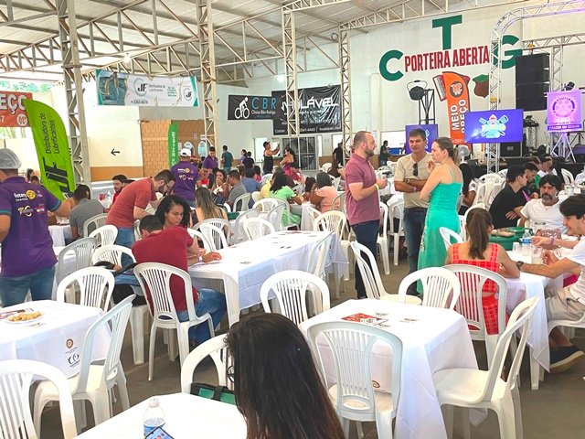 Realizada ontem em Colíder a 15ª Festa do Porco do Rotary
