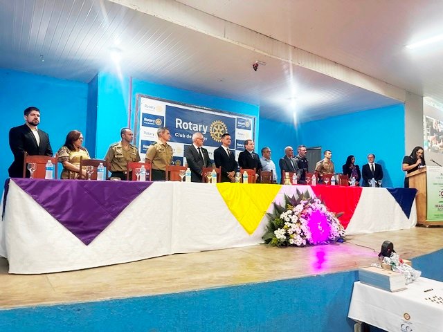 Posse Presidente Valdir Salustiano Rotary Club de Colider parte 001