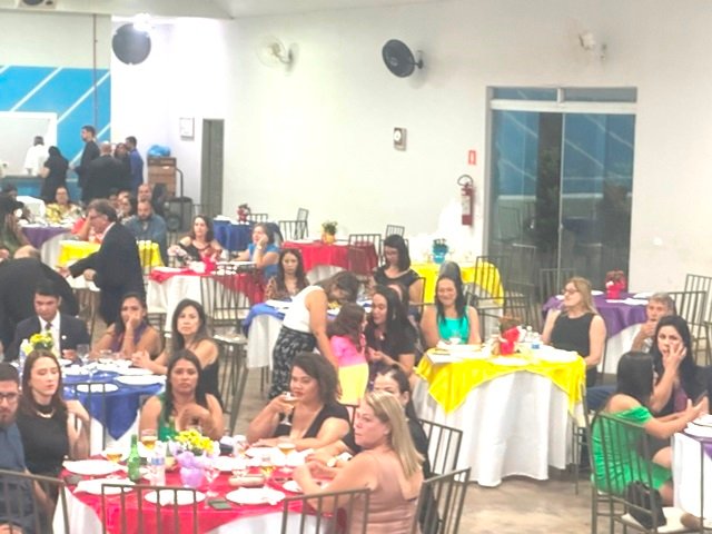 Posse Presidente Valdir Salustiano Rotary Club de Colider parte 001