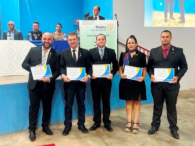 Posse Presidente Valdir Salustiano Rotary Club de Colider parte 001