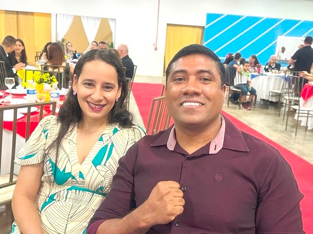 Posse Presidente Valdir Salustiano Rotary Club de Colider parte 001