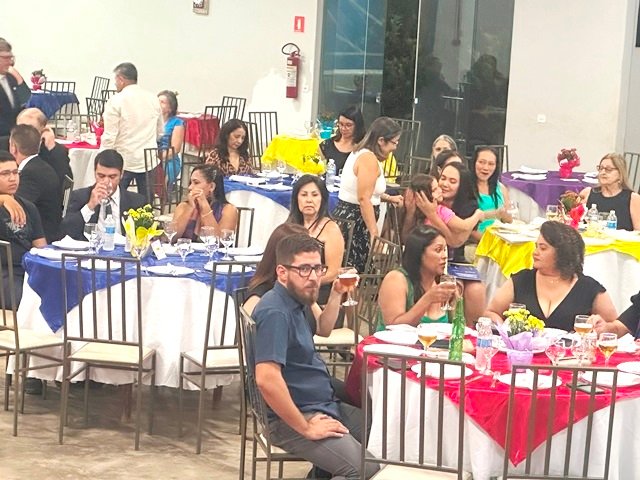 Posse Presidente Valdir Salustiano Rotary Club de Colider parte 001