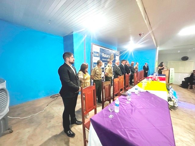 Posse Presidente Valdir Salustiano Rotary Club de Colider parte 001