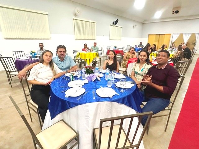 Posse Presidente Valdir Salustiano Rotary Club de Colider parte 002
