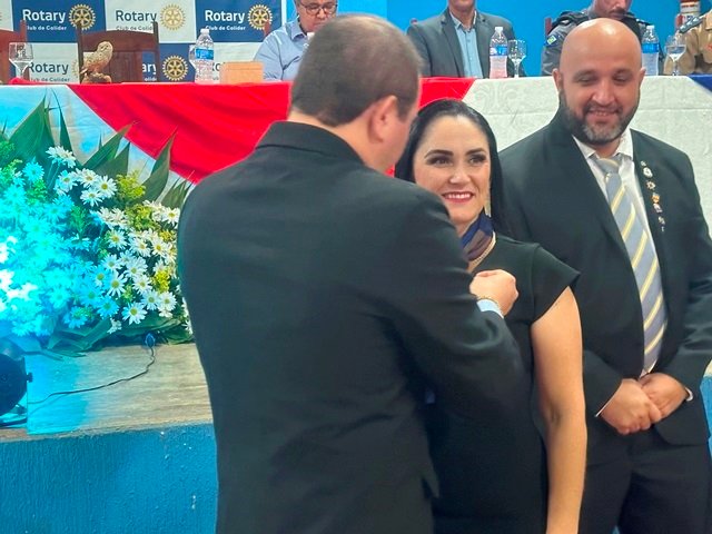 Posse Presidente Valdir Salustiano Rotary Club de Colider parte 002