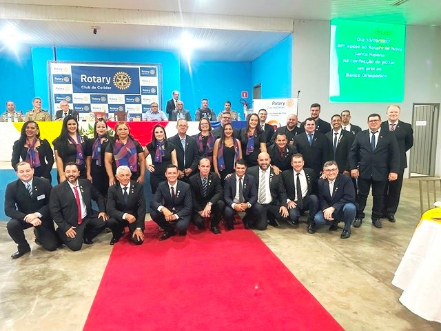 Posse Presidente Valdir Salustiano Rotary Club de Colider parte 002