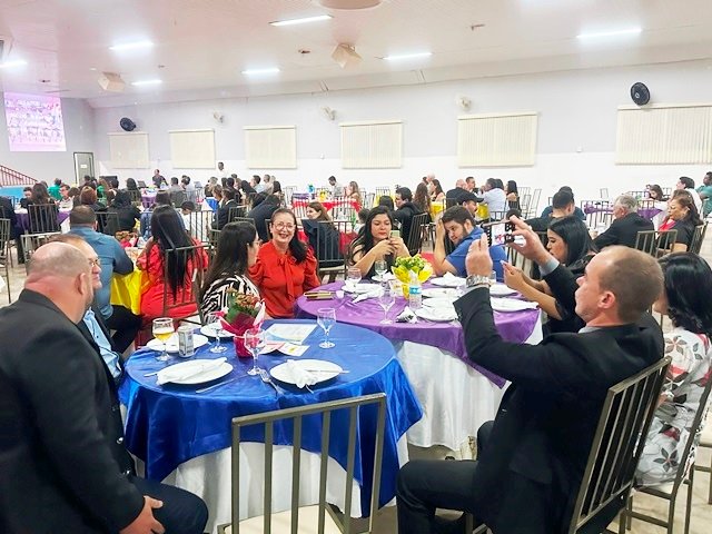 Posse Presidente Valdir Salustiano Rotary Club de Colider parte 002