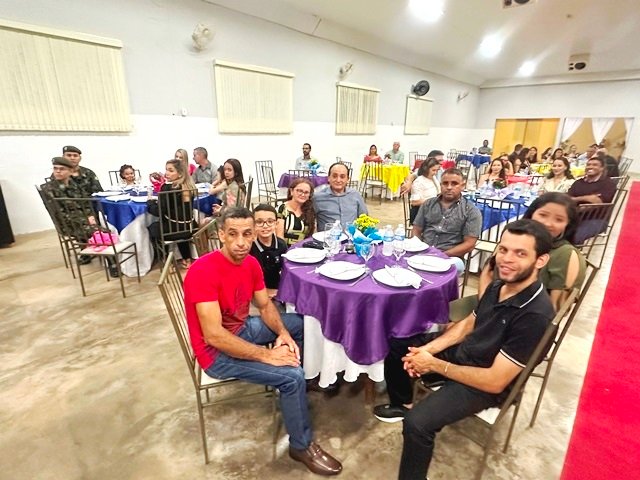 Posse Presidente Valdir Salustiano Rotary Club de Colider parte 002