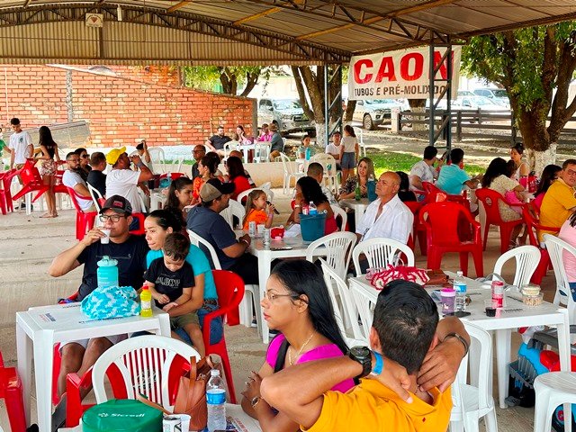Aconteceu com a presença de grande publico a festa da 19ª Carneifest parte 02