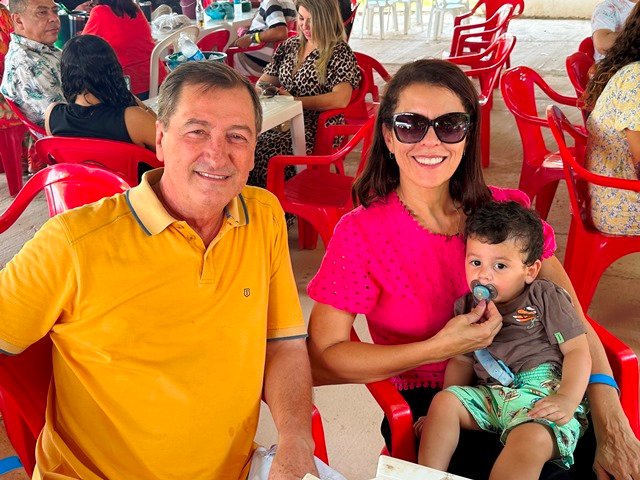Aconteceu com a presença de grande publico a festa da 19ª Carneifest parte 02