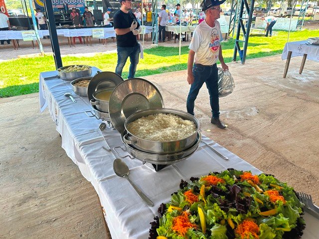 Aconteceu com a presença de grande publico a festa da 19ª Carneifest parte 02