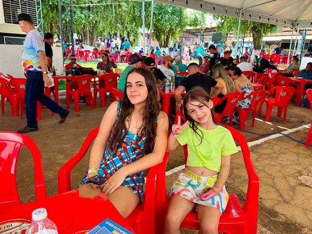 Aconteceu com a presença de grande publico a festa da 19ª Carneifest parte 02