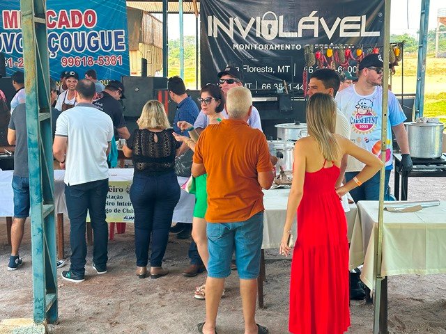 Aconteceu com a presença de grande publico a festa da 19ª Carneifest parte 02