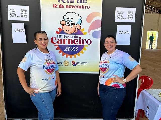 Aconteceu com a presença de grande publico a festa da 19ª Carneifest parte 02