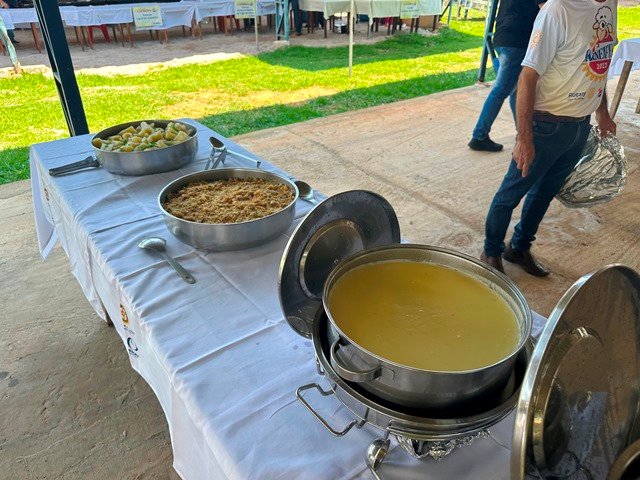Aconteceu com a presença de grande publico a festa da 19ª Carneifest parte 02