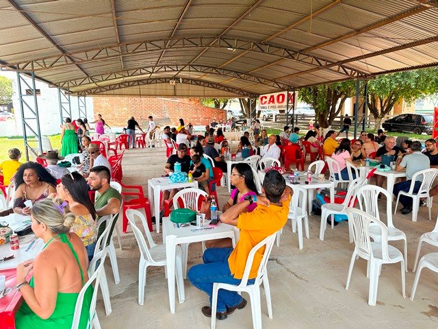 Aconteceu com a presença de grande publico a festa da 19ª Carneifest parte 02