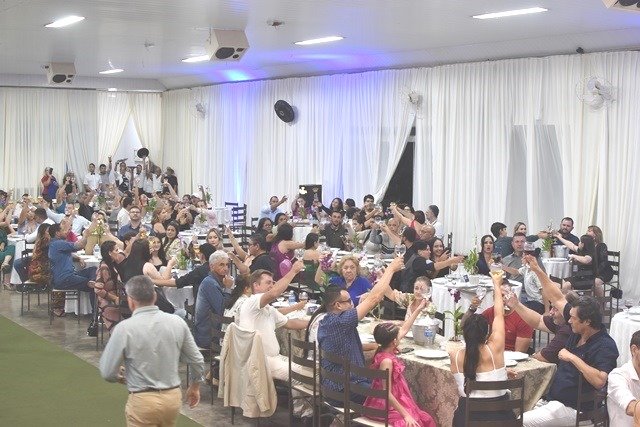 Angulo Pesquisas entrega os certificados dos melhores do ano de 2024 parte 01