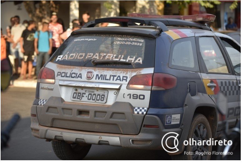 Homem de 28 anos é morto a tiros em bar após desentendimento com suspeito