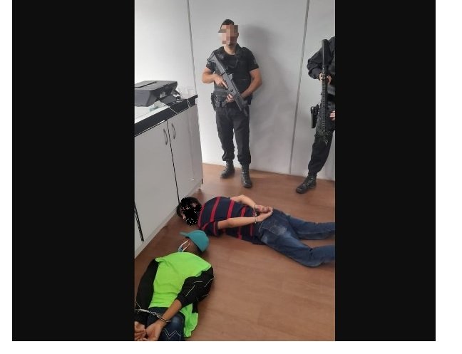 Policiais penais evitam assalto e prendem suspeitos em flagrante
