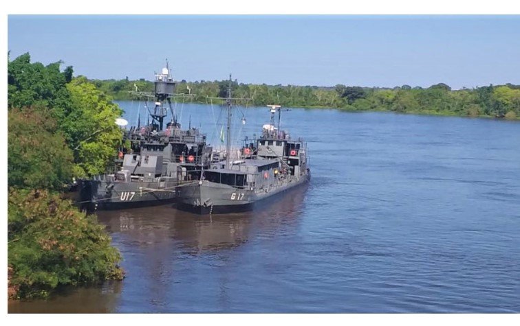 Marinha retorna operação com navios de guerra em Cáceres