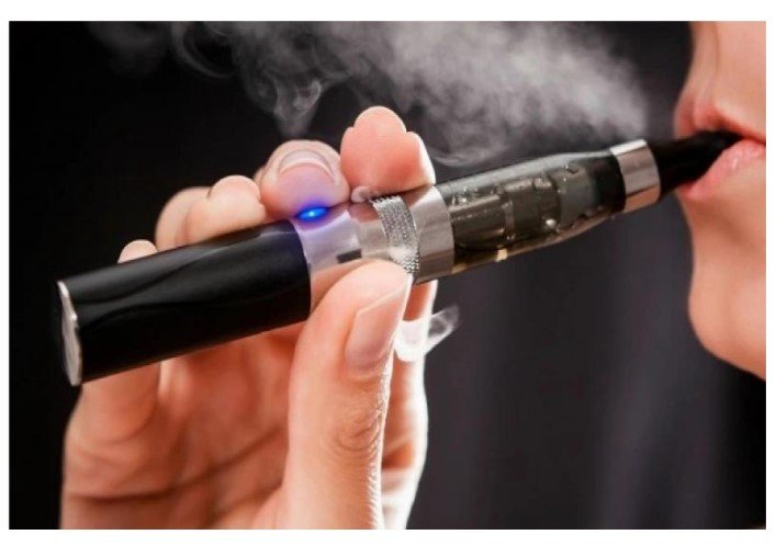 Consumo de cigarro eletrônico cresce no Brasil, enquanto o tradicional perde espaço