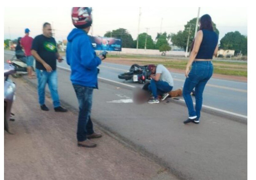 Motociclista morre ao colidir contra carreta na BR-163 (Vídeo)