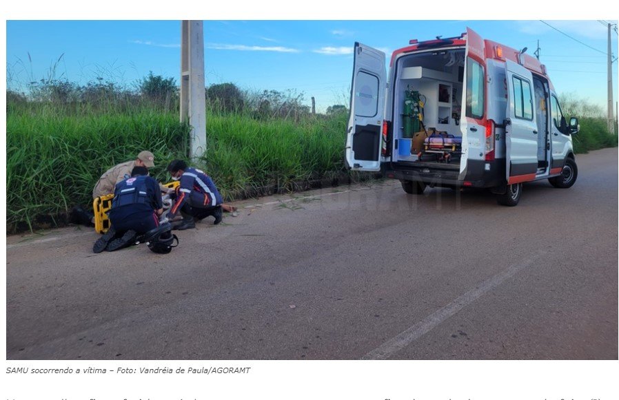 Motociclista fica gravemente ferida após bater em poste durante suposto racha. (Fotos)