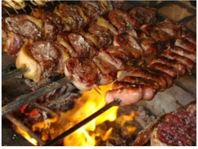 Suspeitos tem churrasco cancelado pela PM de Colíder, os mesmos tinham comprado tudo com cartão da vitima.