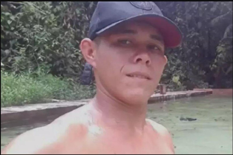 Jovem envia áudio se despedindo da mãe antes de ser morto por tribunal do crime