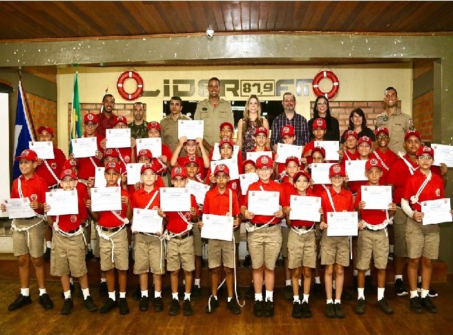 Encerrado em Colíder o curso dos Bombeiros do Futuro