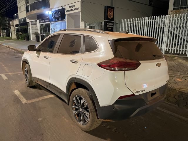PM de Colíder recupera carro furtado de locadora de veiculos.