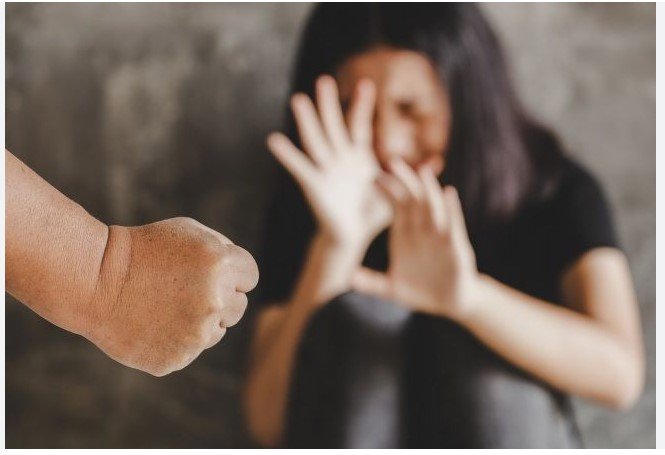 Mulher é agredida com socos na cabeça pelo marido em Alta Floresta/MT