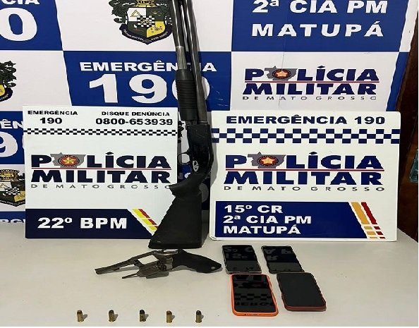 Polícia Militar prende cinco pessoas e apreende armas de fogo em Matupá
